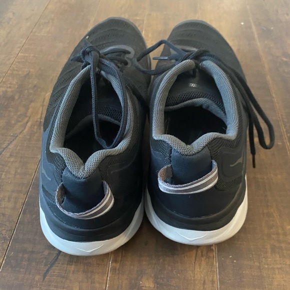 Hoka Alaska One One black sneakers - Picture 5 of 10